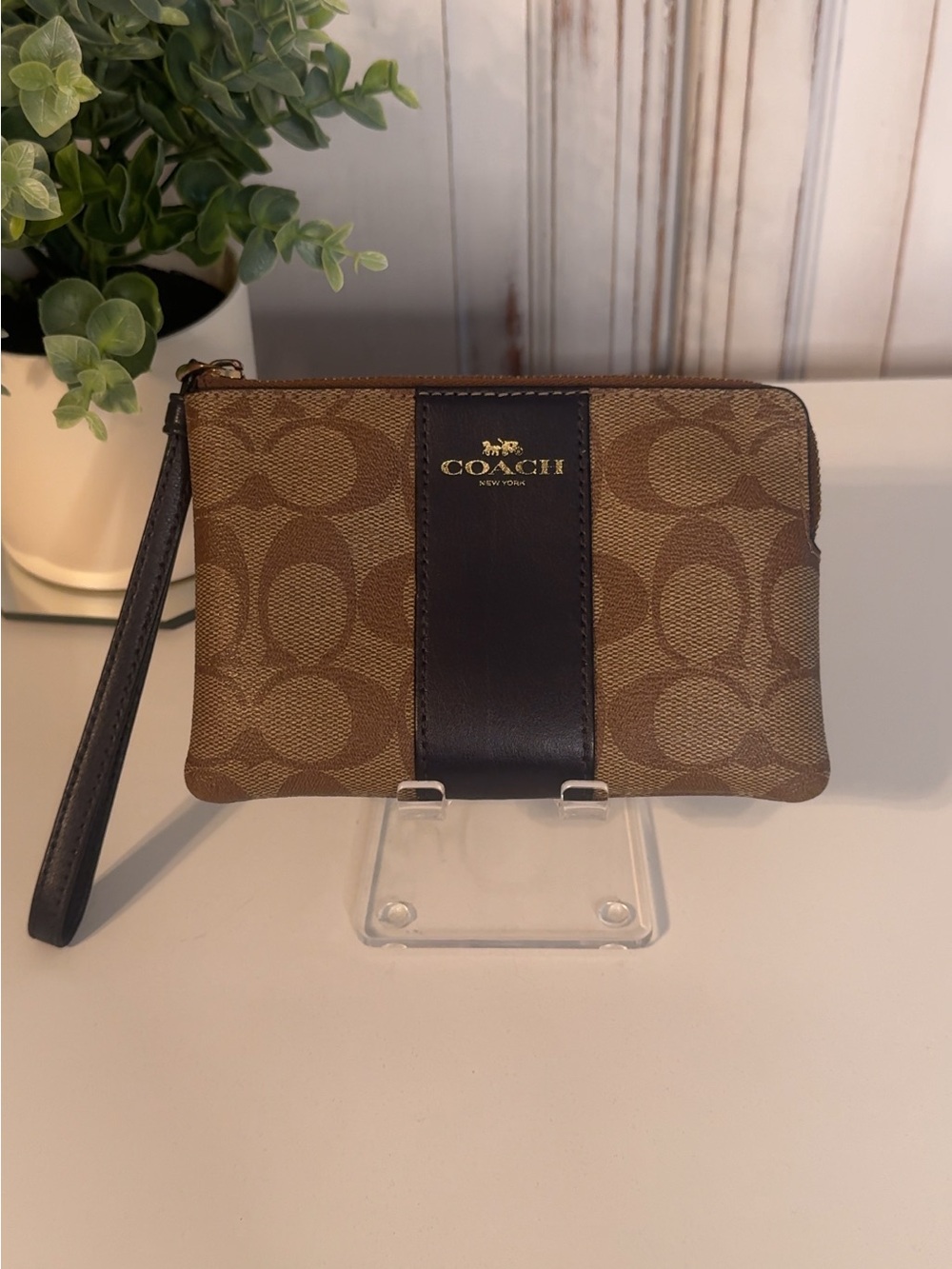 Coach Signature Logo Brown Black Wristlet Pouch Gold Hardware Zip Closure